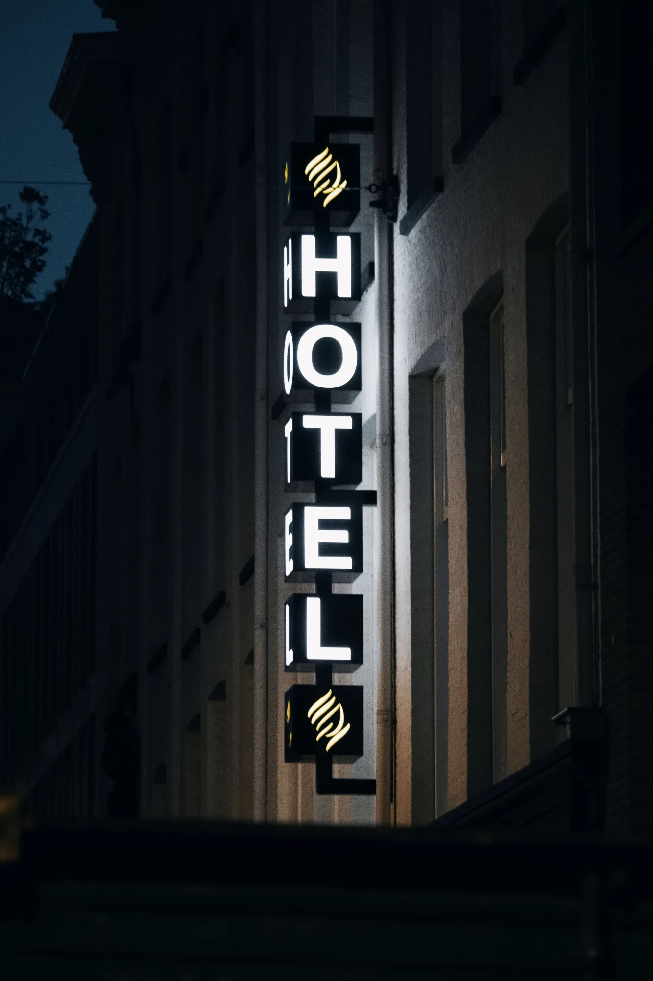 The St. Regis Downtown Dubai logo